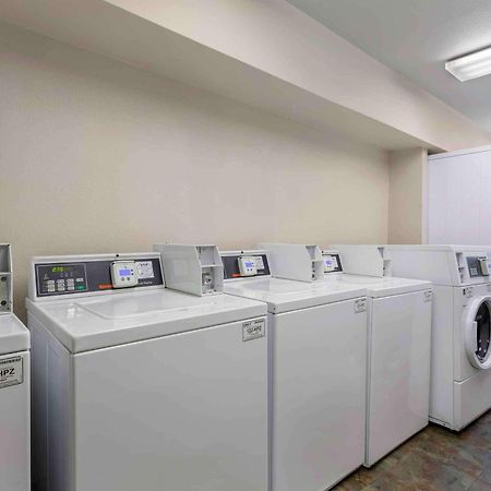 Extended Stay America Select Suites - Cleveland - 에이본 외부 사진