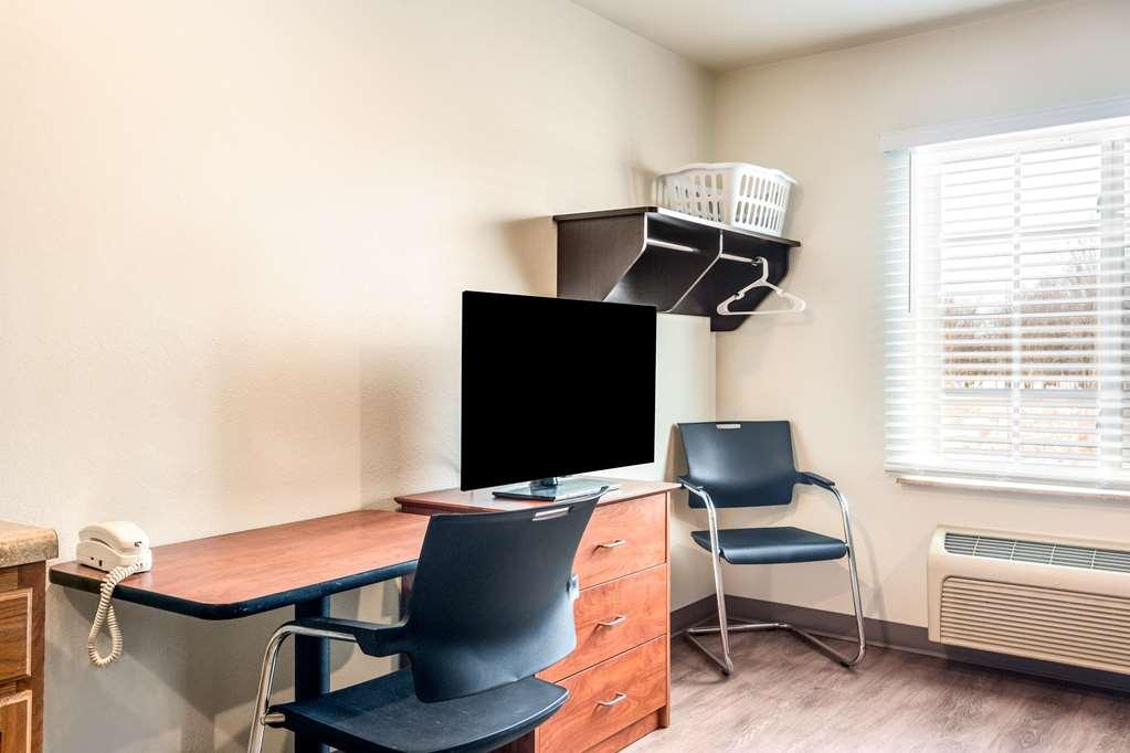 Extended Stay America Select Suites - Cleveland - 에이본 객실 사진