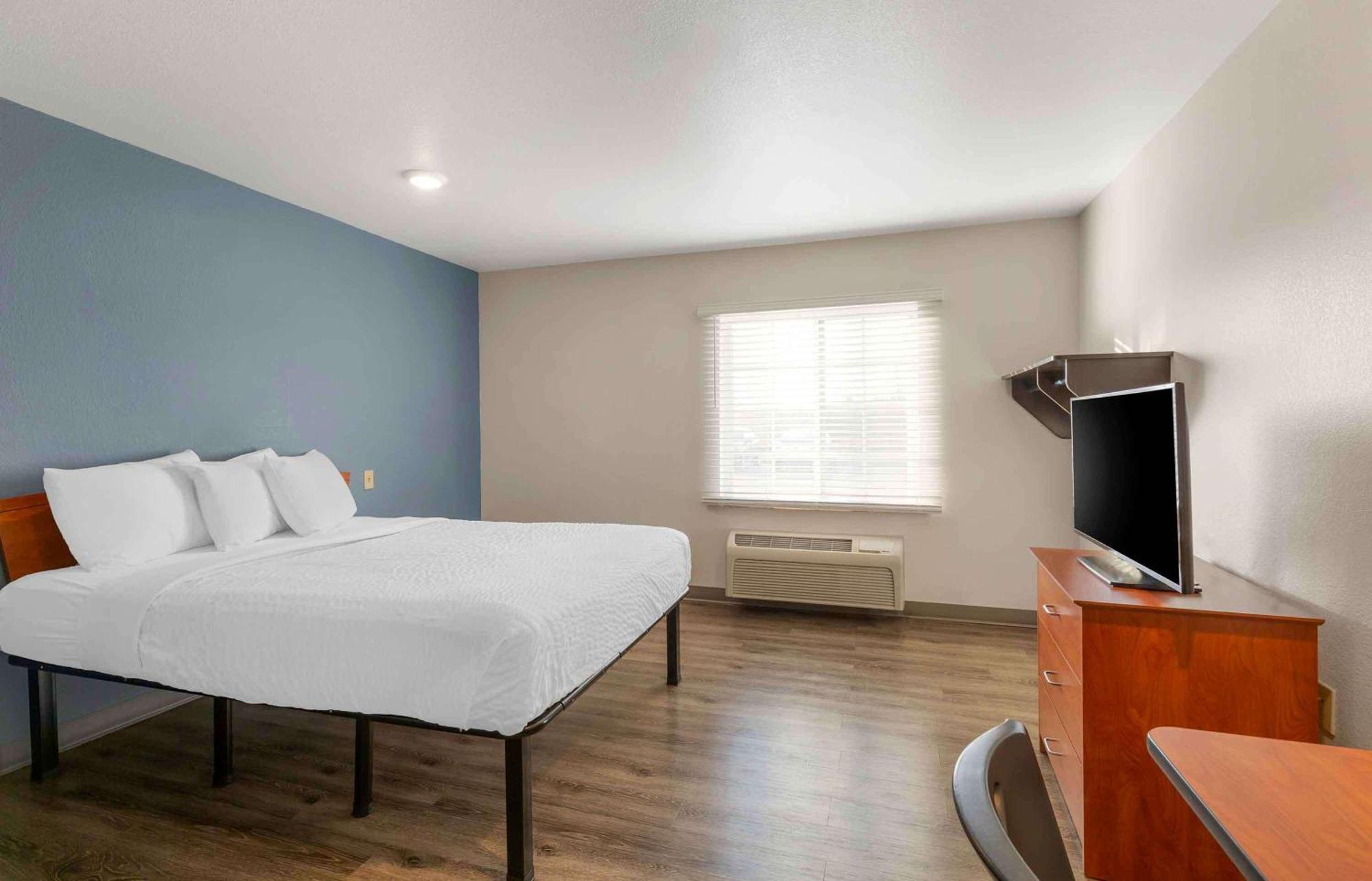 Extended Stay America Select Suites - Cleveland - 에이본 외부 사진
